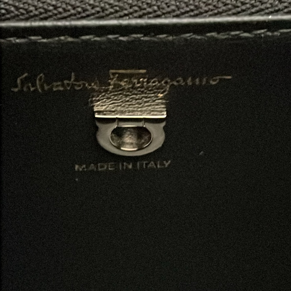 Salvatore Ferragamo Boxyz 2Way Gancini Bag Large Size - Picture 13 of 16